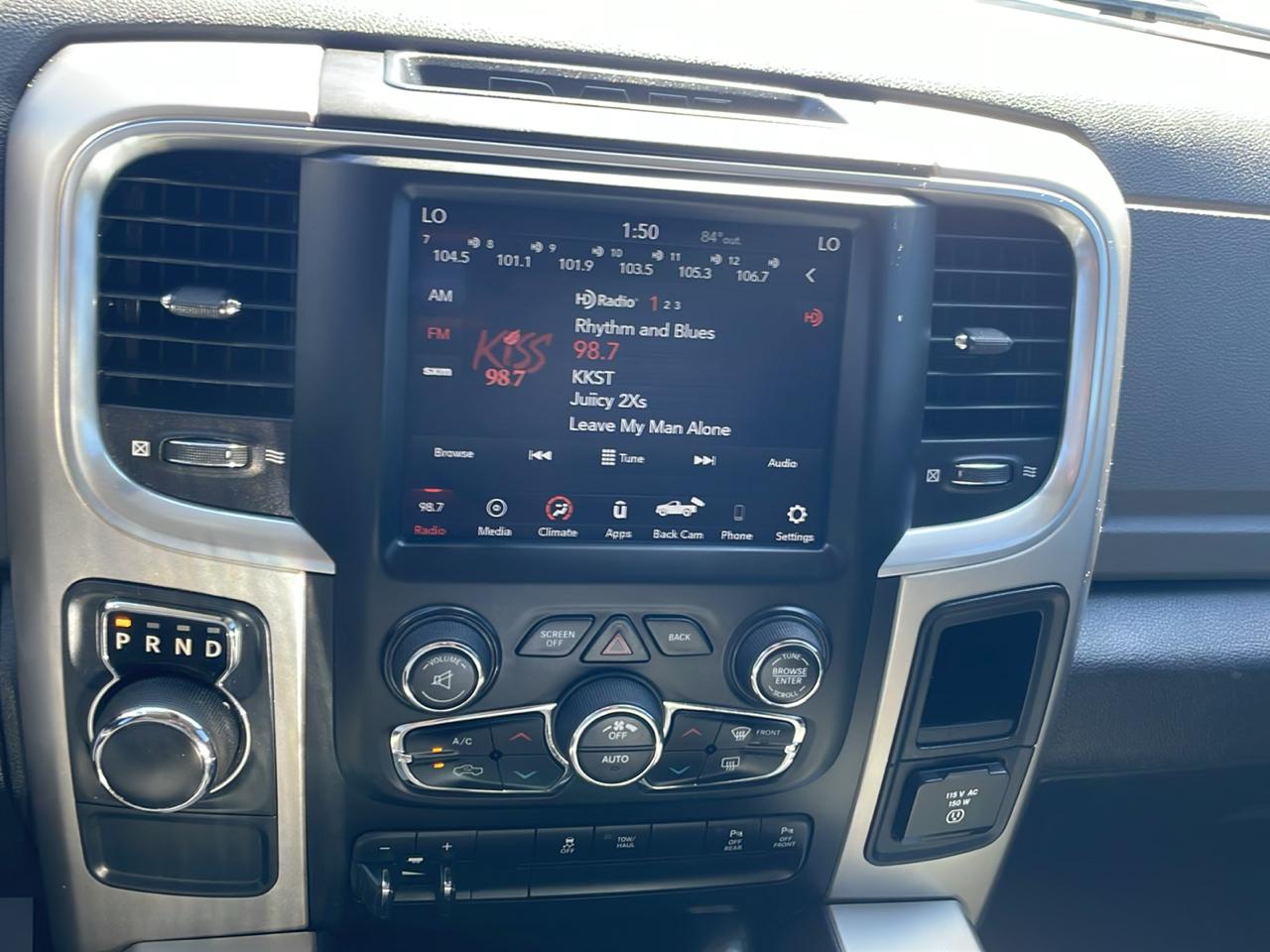 RAM 1500 Classic Lone Star 4x2 Crew Cab 5'7" Box 2019
