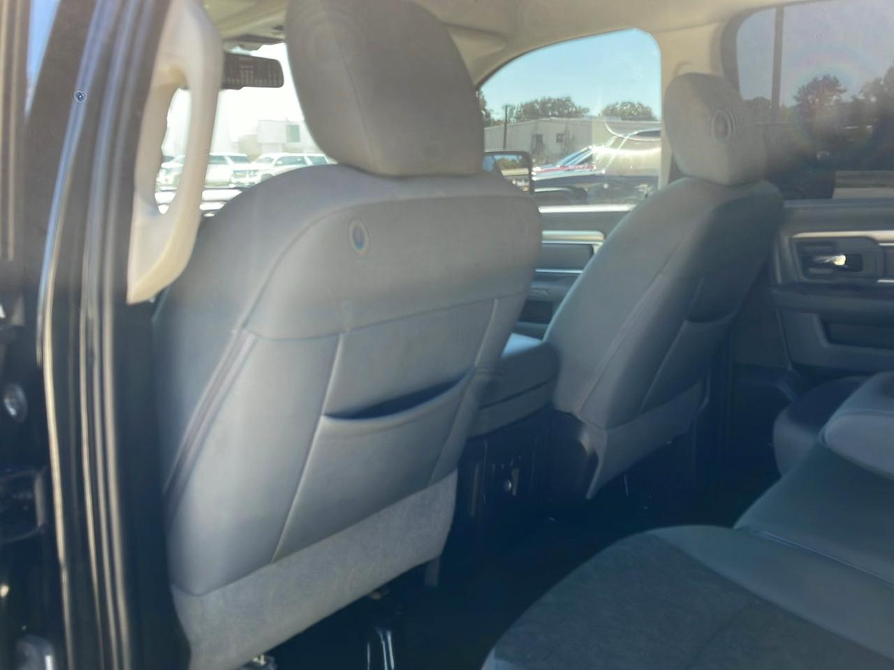 RAM 1500 Classic Lone Star 4x2 Crew Cab 5'7" Box 2019