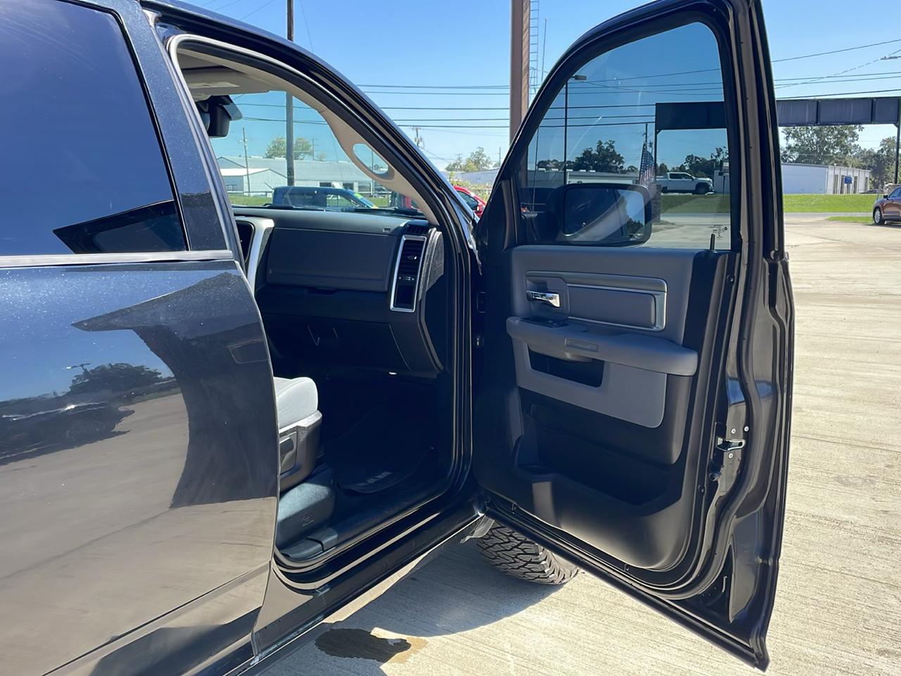 RAM 1500 Classic Lone Star 4x2 Crew Cab 5'7" Box 2019