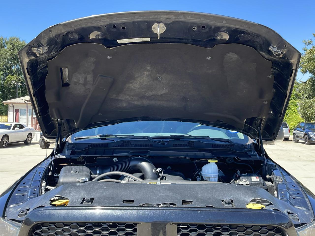 RAM 1500 Classic Lone Star 4x2 Crew Cab 5'7" Box 2019