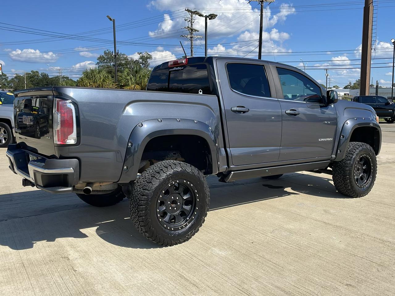 GMC Canyon 2WD Crew Cab 128.3" SLE 2017