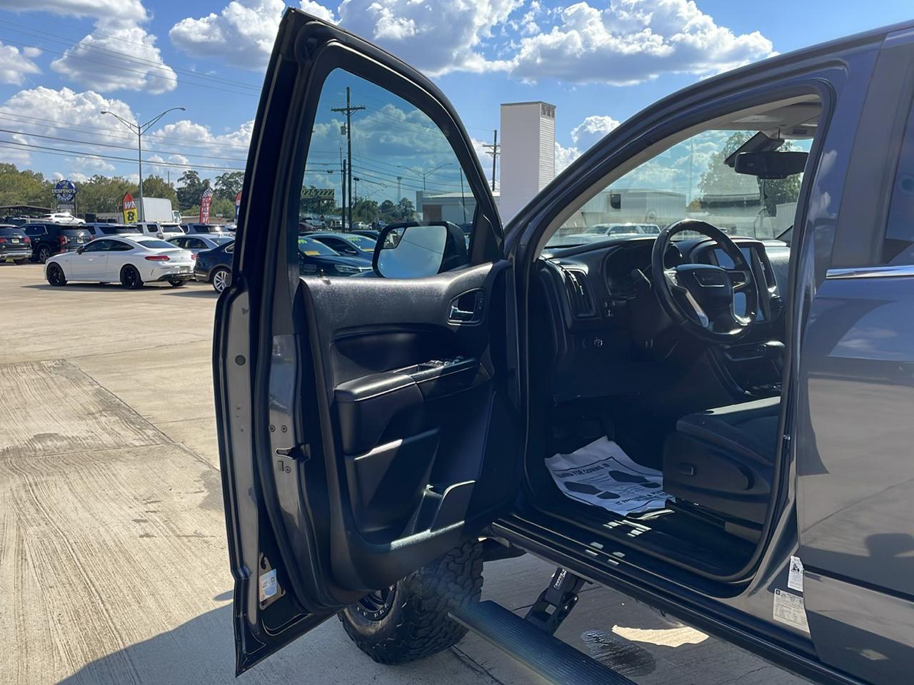 GMC Canyon 2WD Crew Cab 128.3" SLE 2017