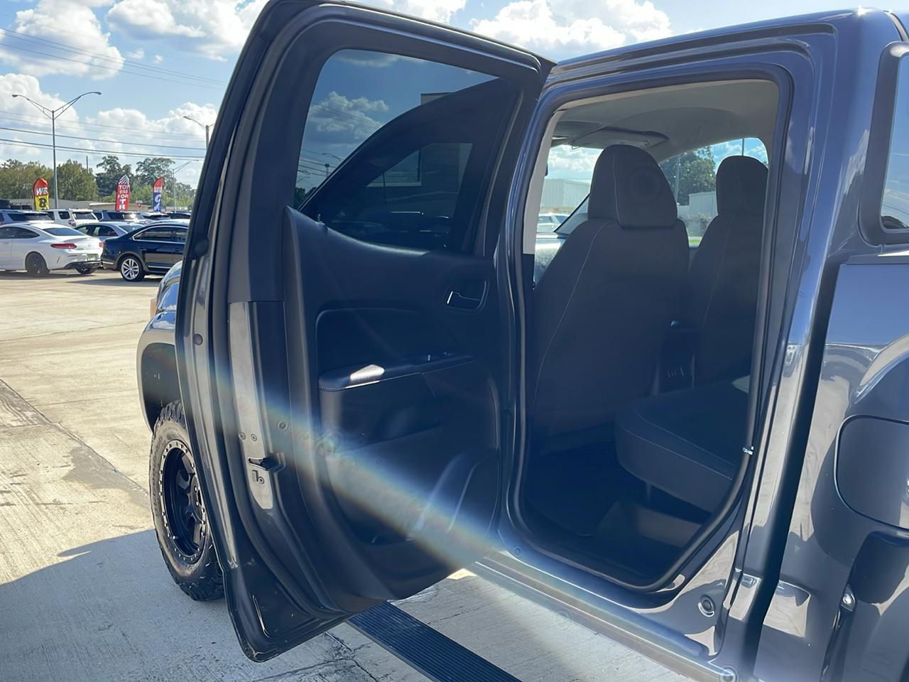 GMC Canyon 2WD Crew Cab 128.3" SLE 2017