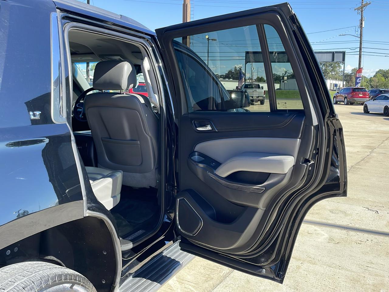 Chevrolet Tahoe 2WD 4dr LT 2015