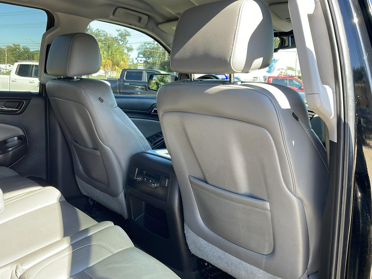 Chevrolet Tahoe 2WD 4dr LT 2015