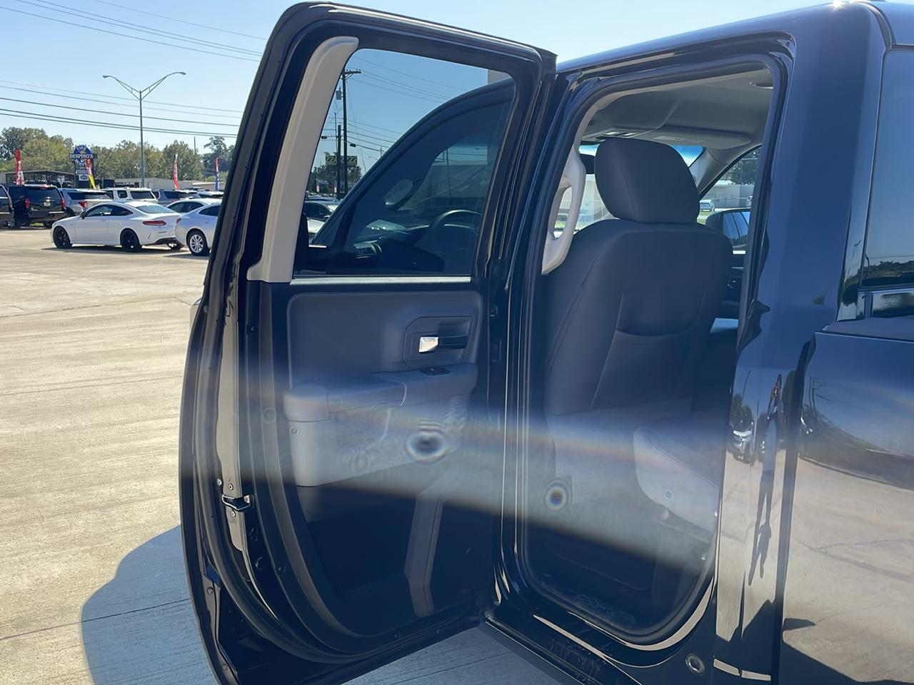 RAM 1500 2WD Quad Cab 140.5" Outdoorsman 2014