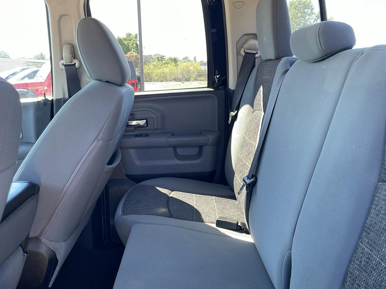 RAM 1500 2WD Quad Cab 140.5" Outdoorsman 2014