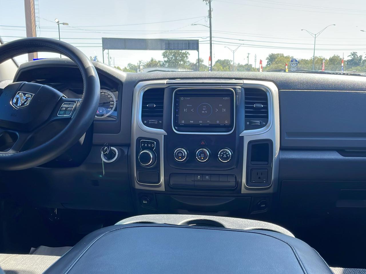 RAM 1500 2WD Quad Cab 140.5" Outdoorsman 2014