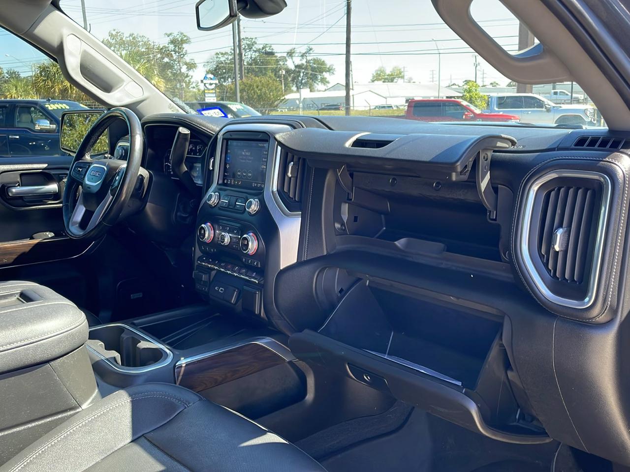 GMC Sierra 1500 4WD Crew Cab 147" SLT 2021