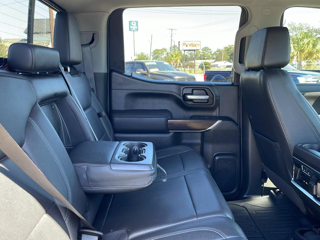 GMC Sierra 1500 4WD Crew Cab 147" SLT 2021