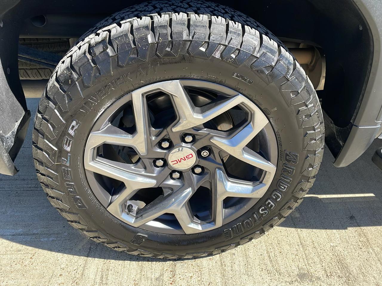 GMC Sierra 1500 4WD Crew Cab 147" SLT 2021