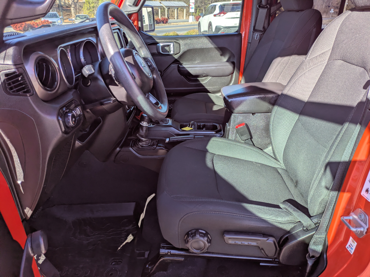 Jeep Wrangler Unlimited Sport 2018