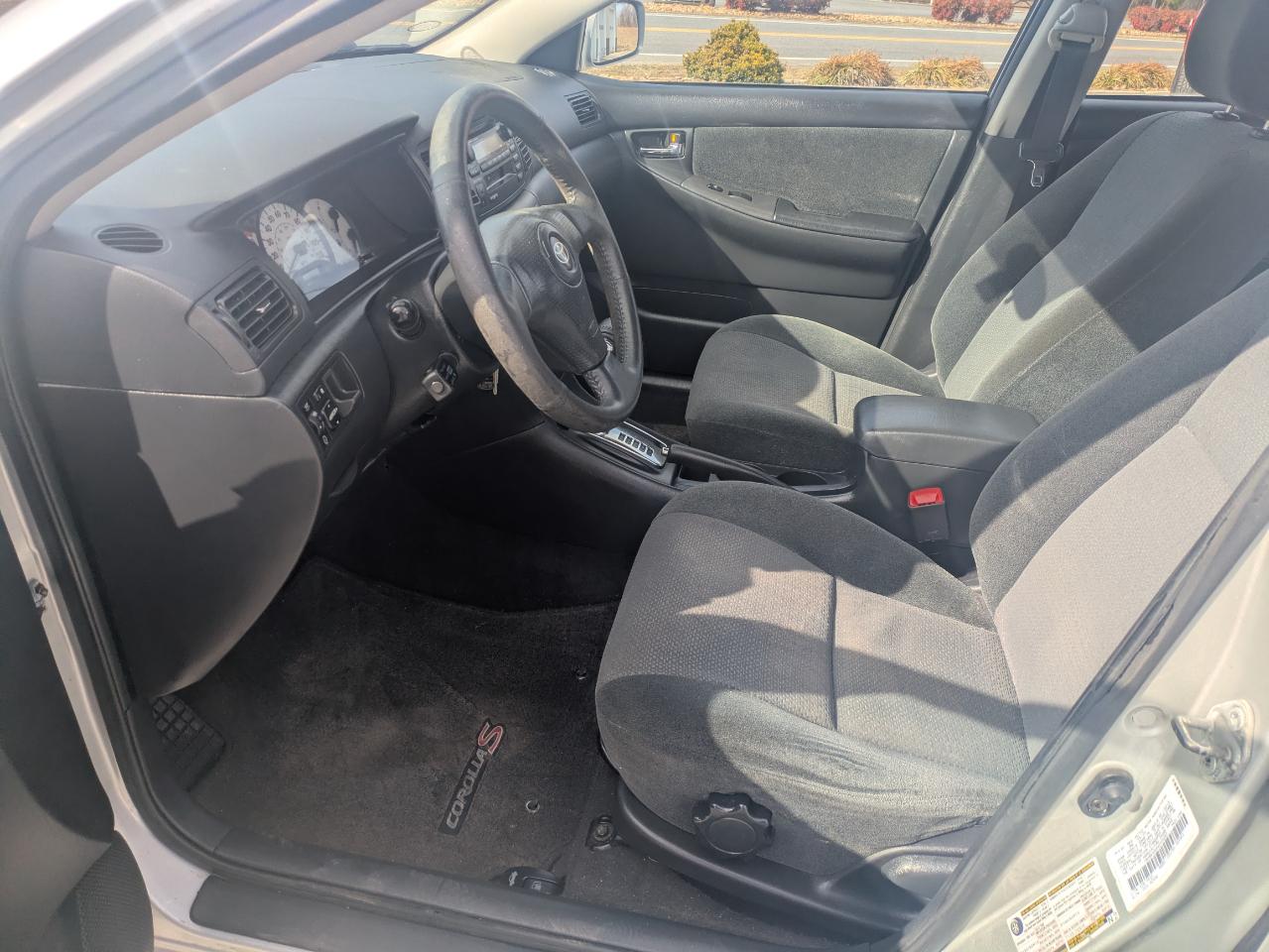 Toyota Corolla S 2004