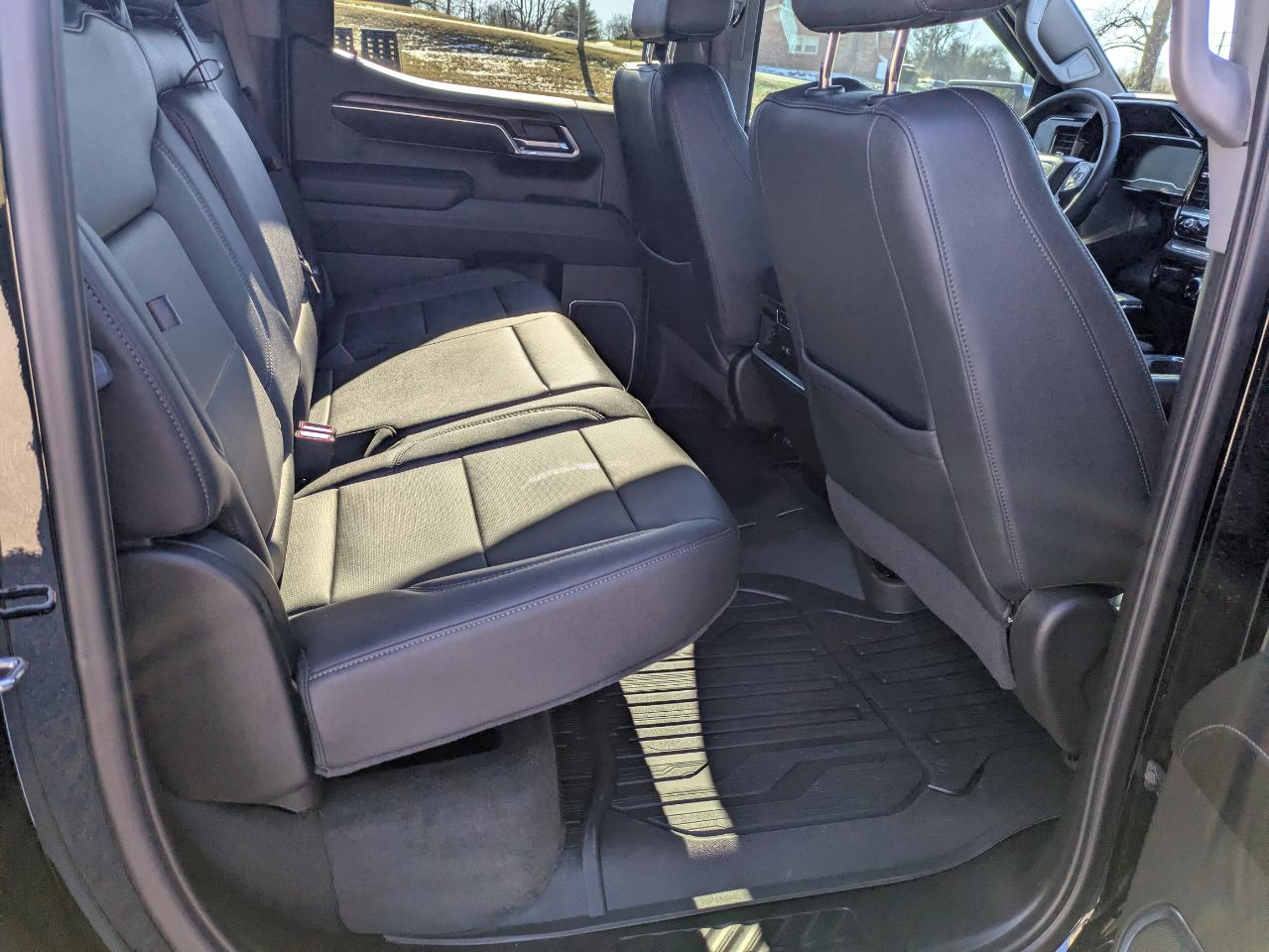 GMC Sierra 1500 SLT Crew Cab 4WD 2024