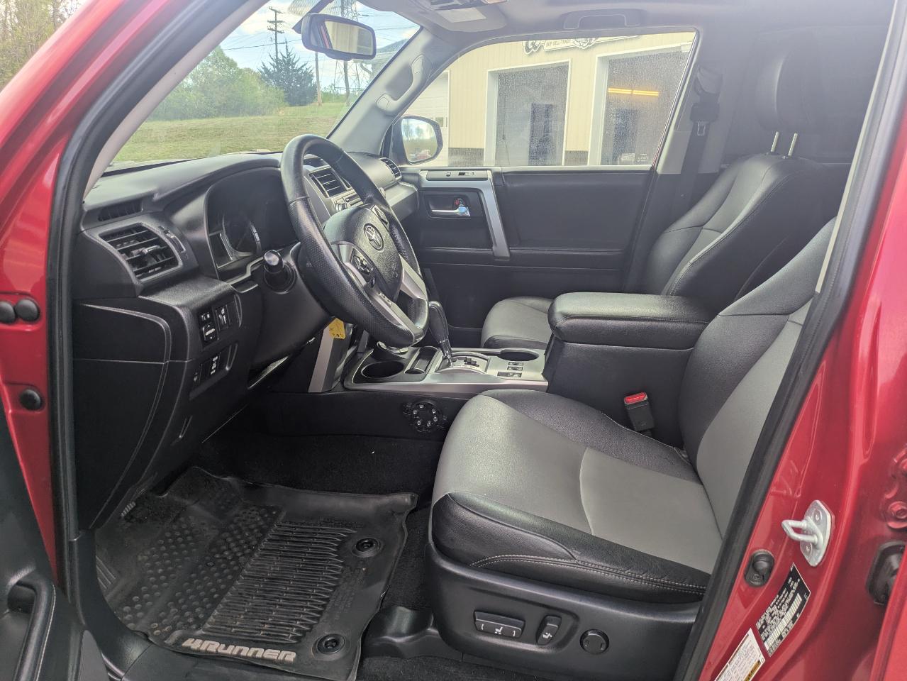 Toyota 4Runner SR5 Premium 4D SUV 4WD V6 2018