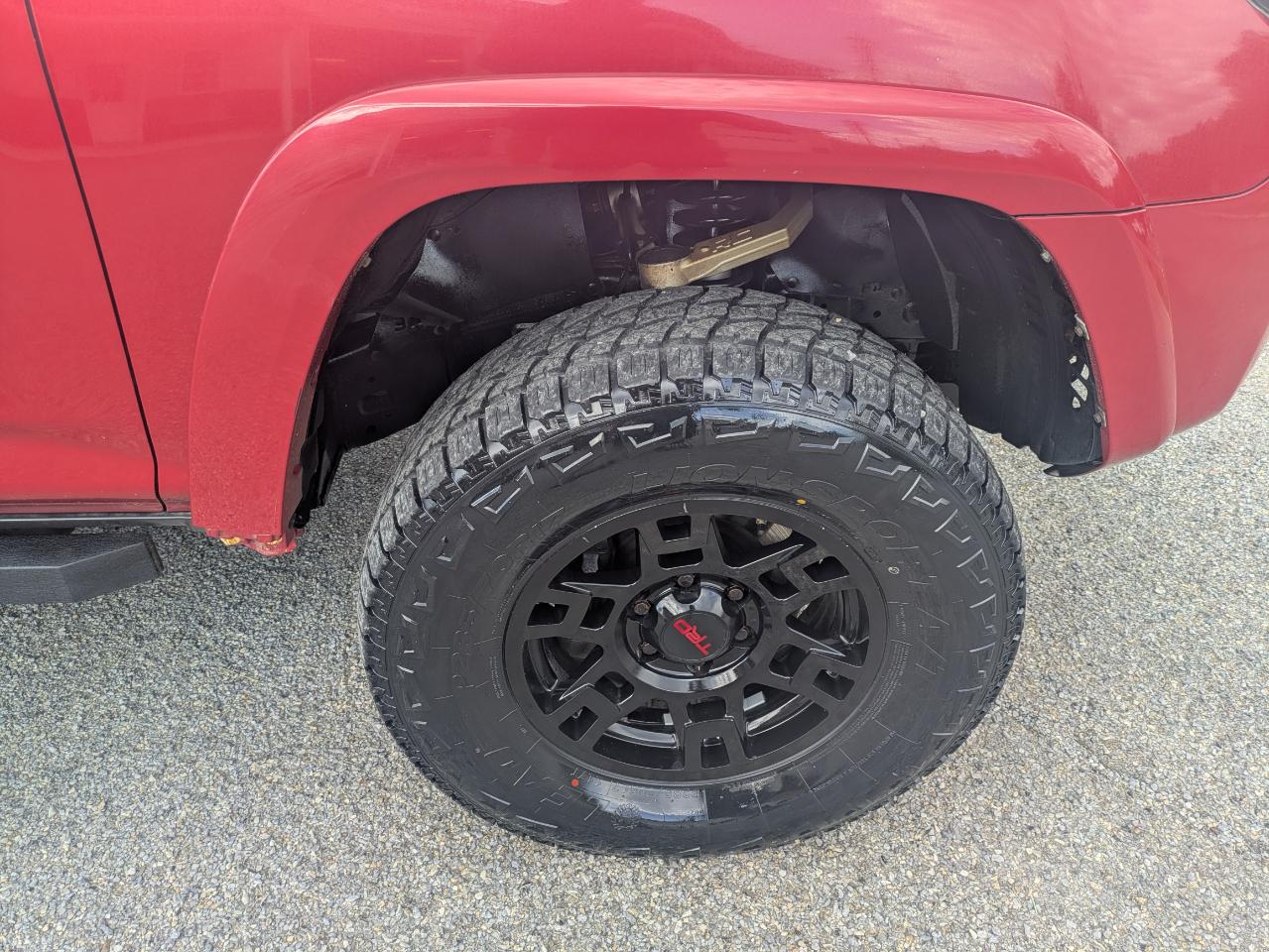 Toyota 4Runner SR5 Premium 4D SUV 4WD V6 2018