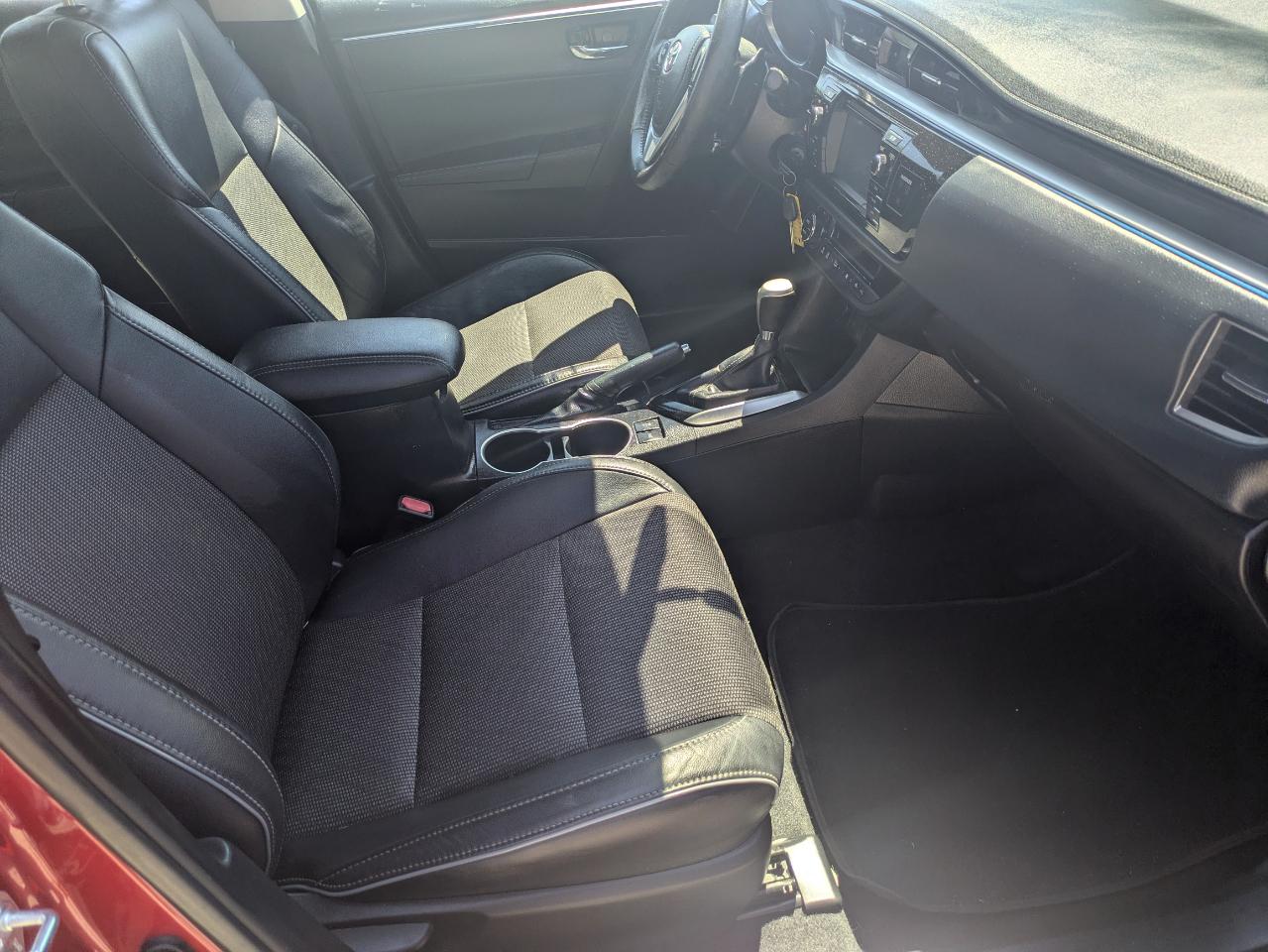 Toyota Corolla S Premium CVT 2016