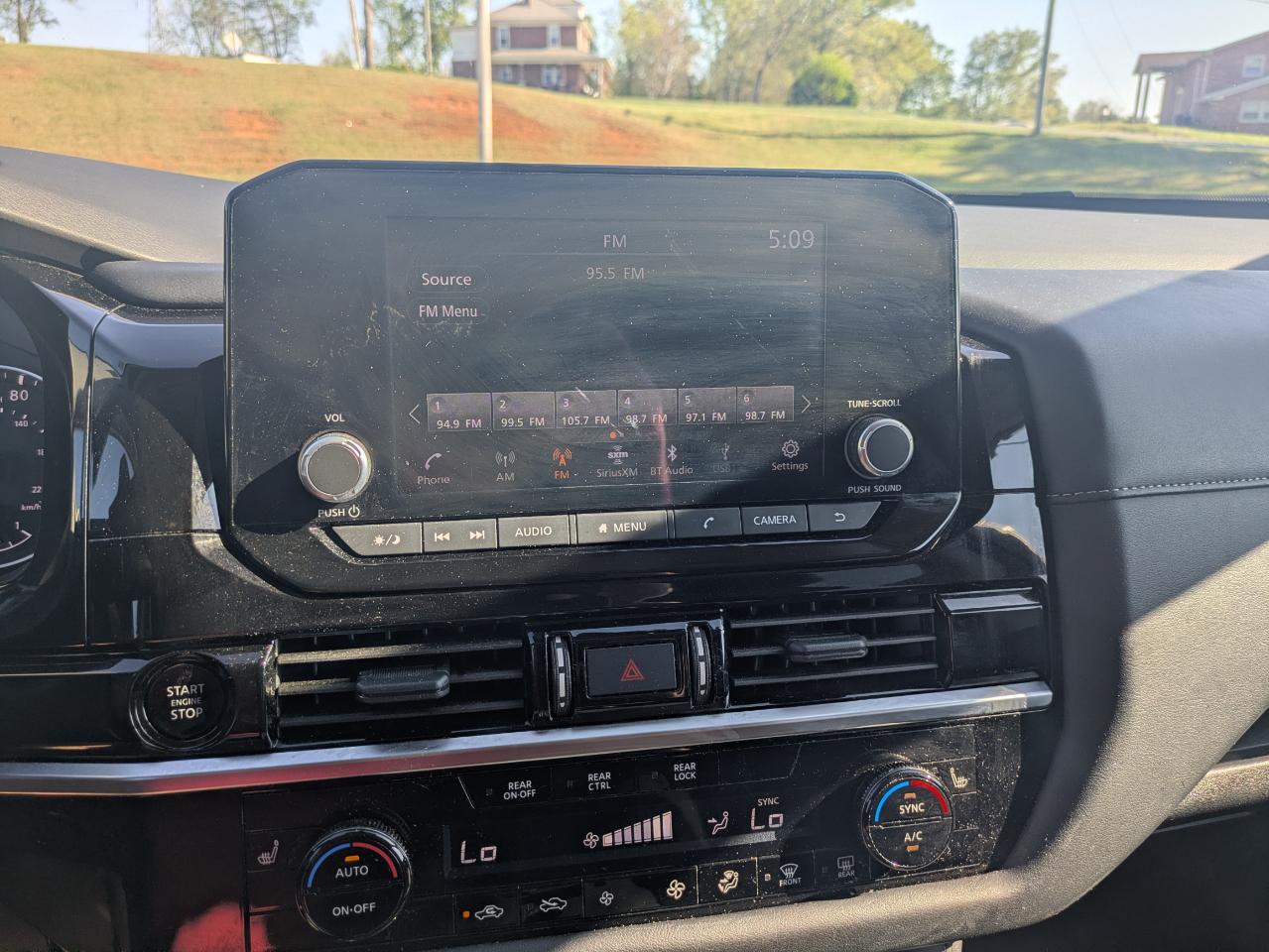 Nissan Pathfinder SV 4WD 2025