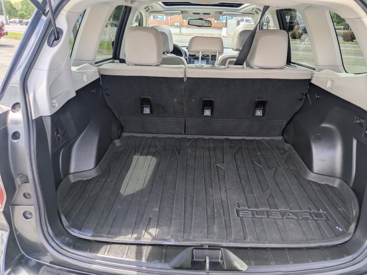 Subaru Forester 2.5i Touring 2014