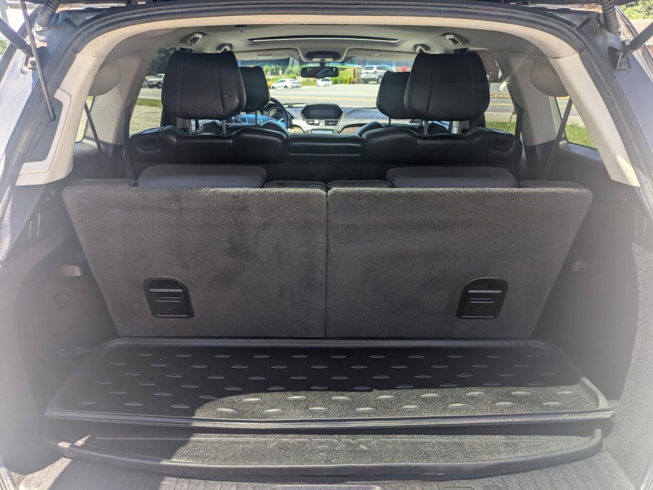 Acura MDX 6-Spd AT w/Tech Package 2011