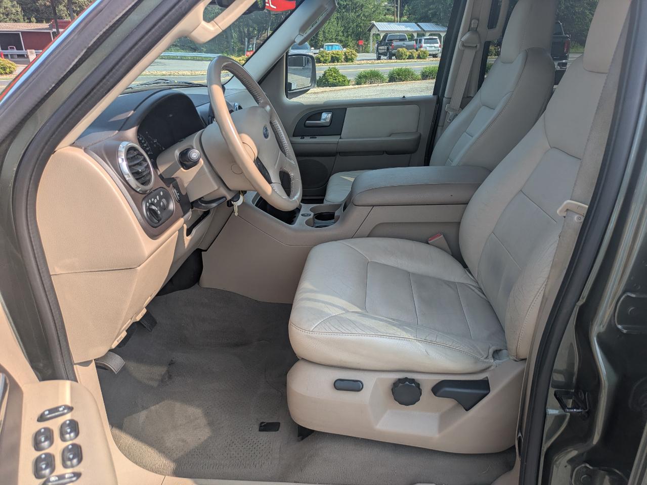 Ford Expedition XLT Popular 5.4L 4WD 2003