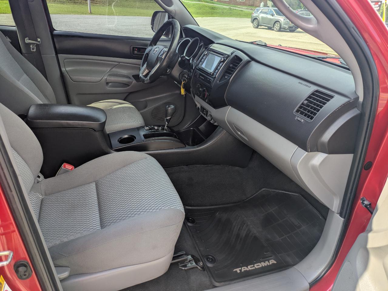 Toyota Tacoma Double Cab V6 5AT 4WD 2015