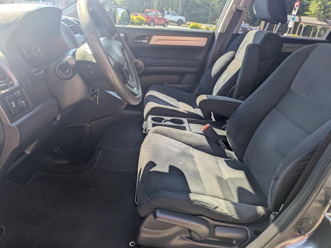 Honda CR-V SE 4WD 5-Speed AT 2011