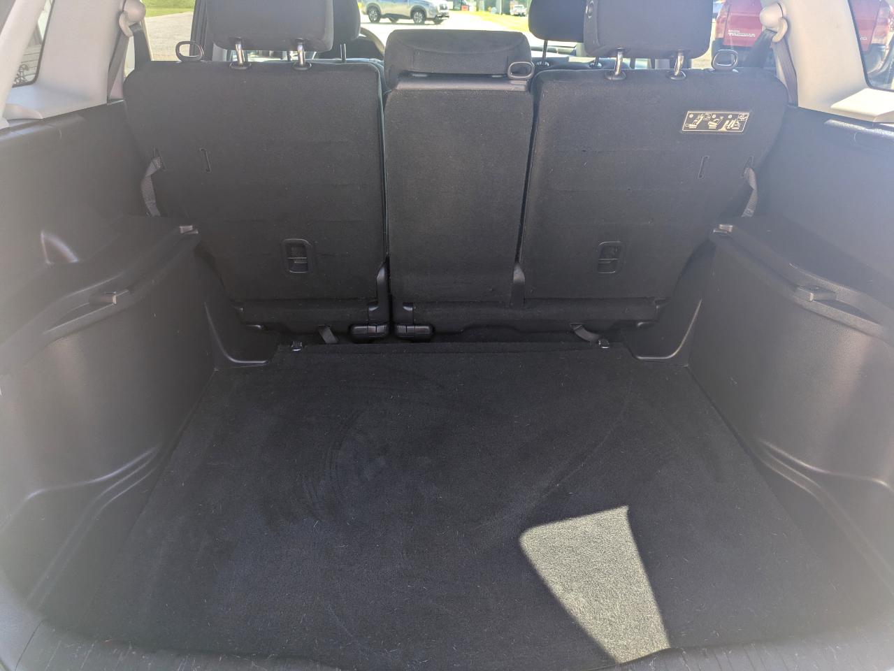 Honda CR-V SE 4WD 5-Speed AT 2011
