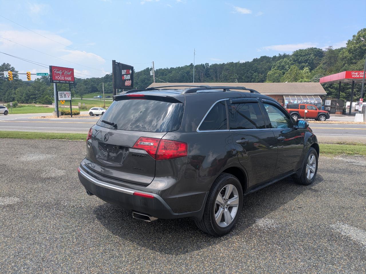 Acura MDX 6-Spd AT w/Tech Package 2011