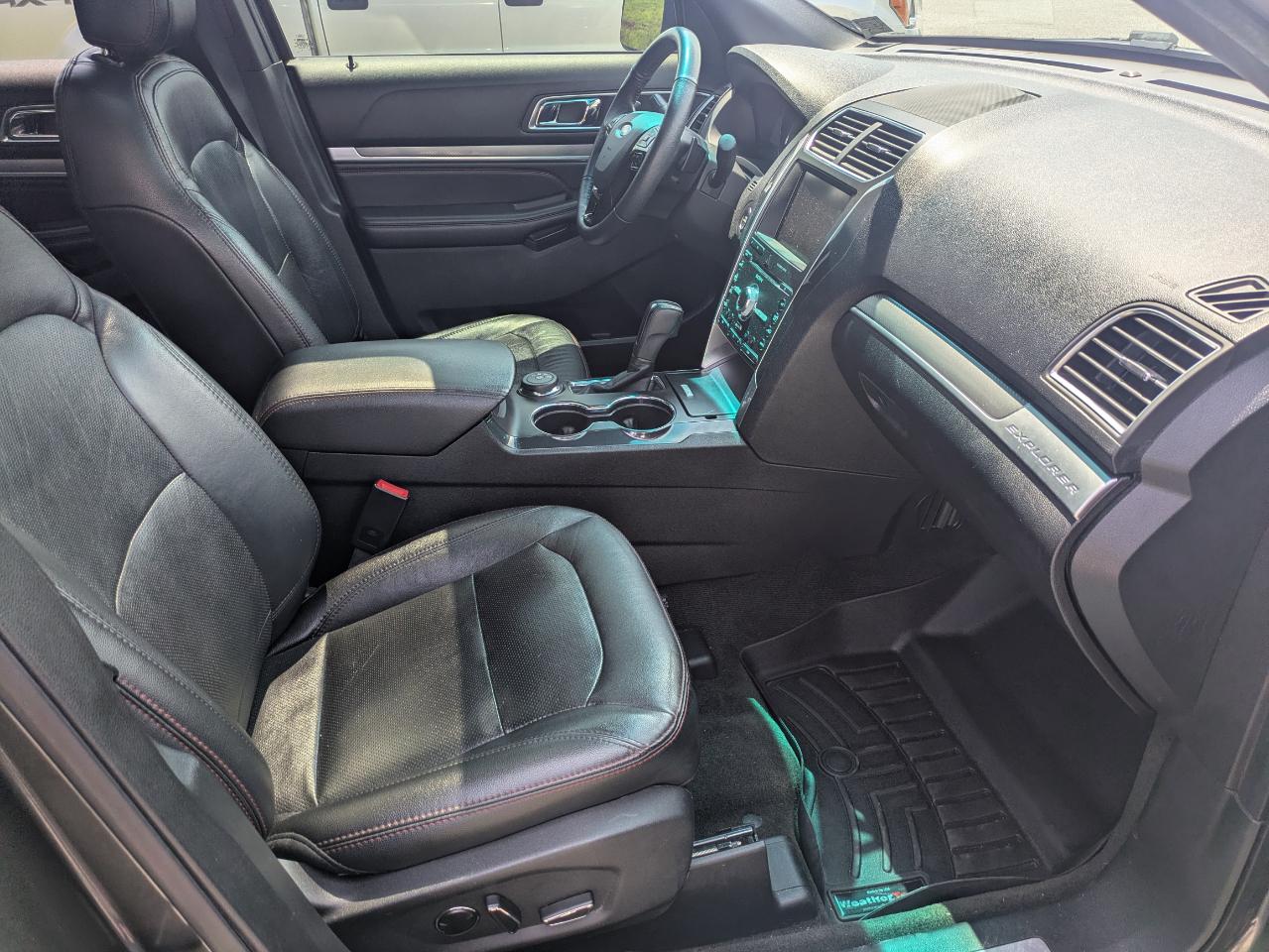 Ford Explorer Sport 4WD 2016