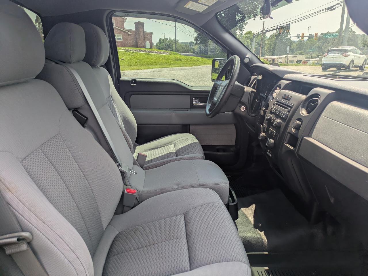 Ford F-150 STX 2WD 2013