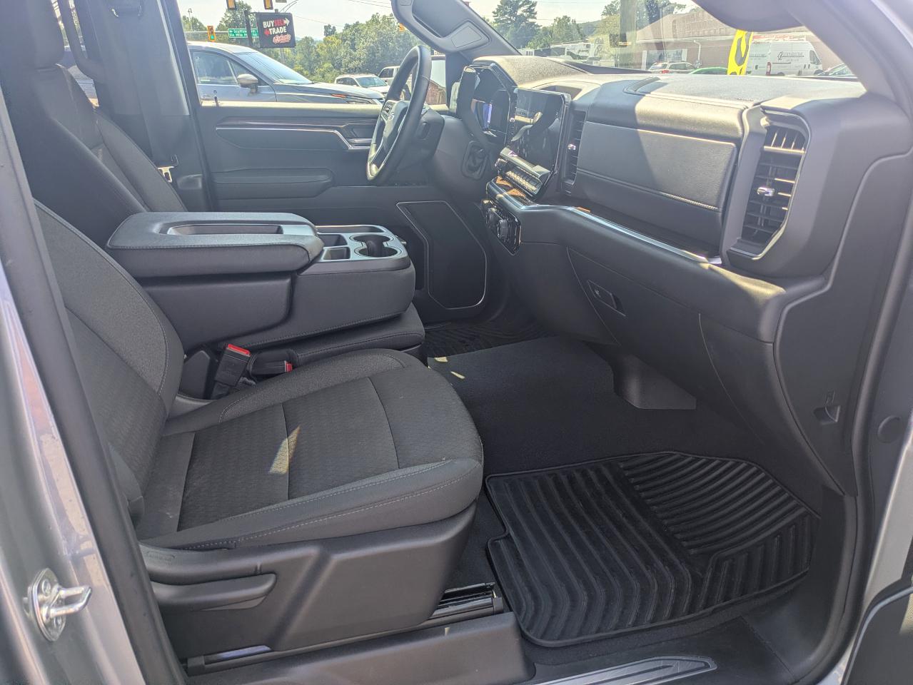 Chevrolet Silverado 1500 RST Crew Cab 4WD 2026