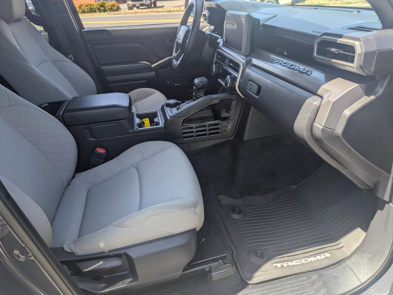 Toyota Tacoma SR5 Dbl Cab 4WD at 2024