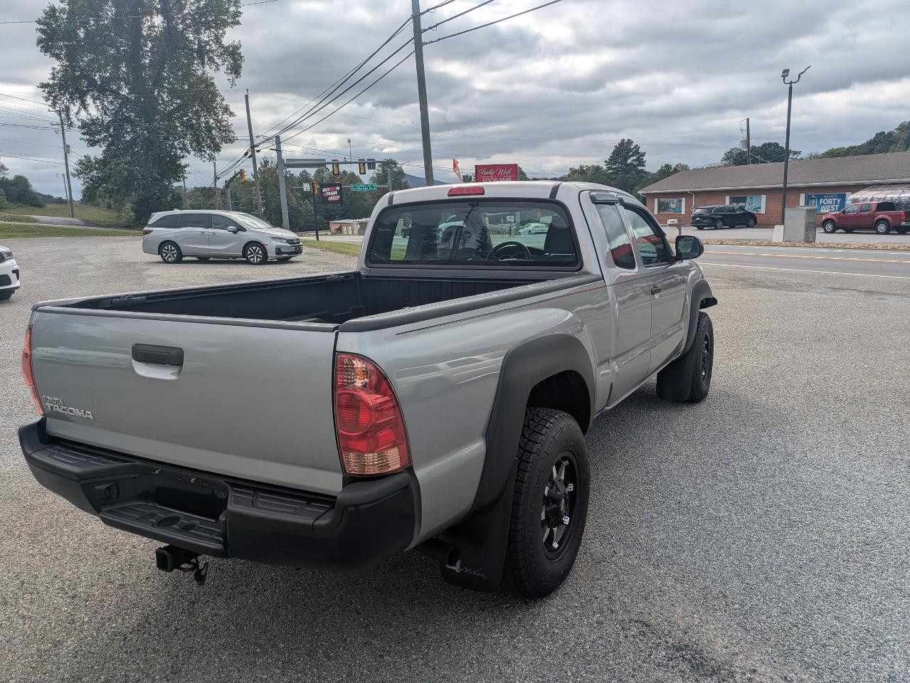 Toyota Tacoma Access Cab I4 5MT 4WD 2015