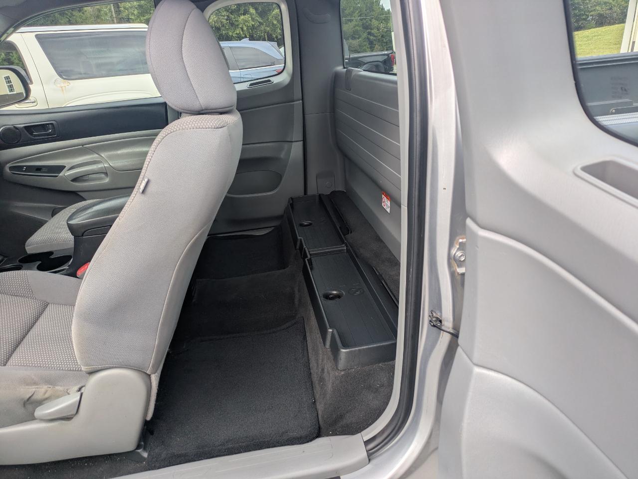 Toyota Tacoma Access Cab I4 5MT 4WD 2015