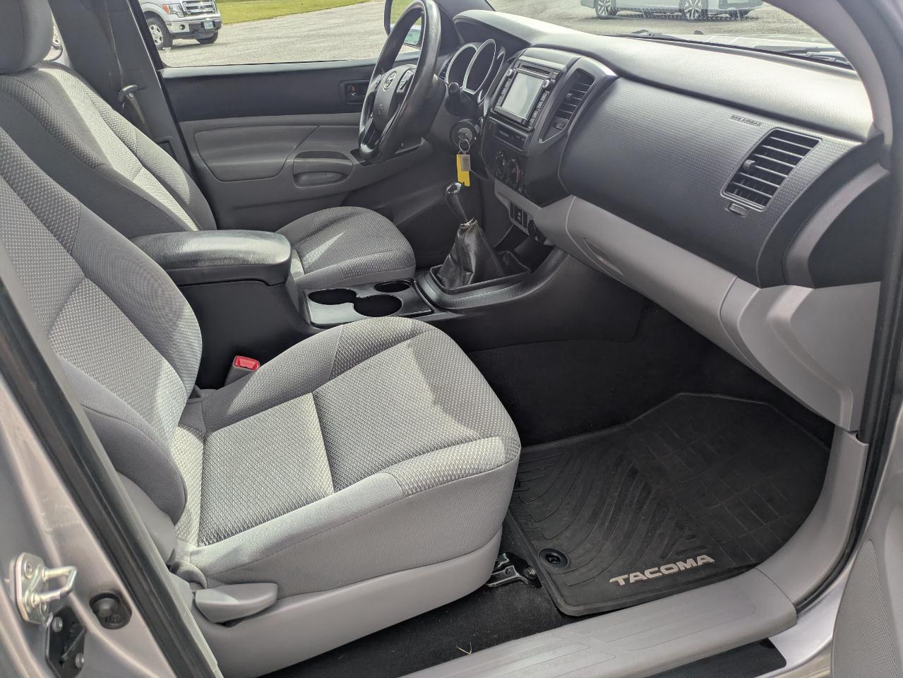 Toyota Tacoma Access Cab I4 5MT 4WD 2015