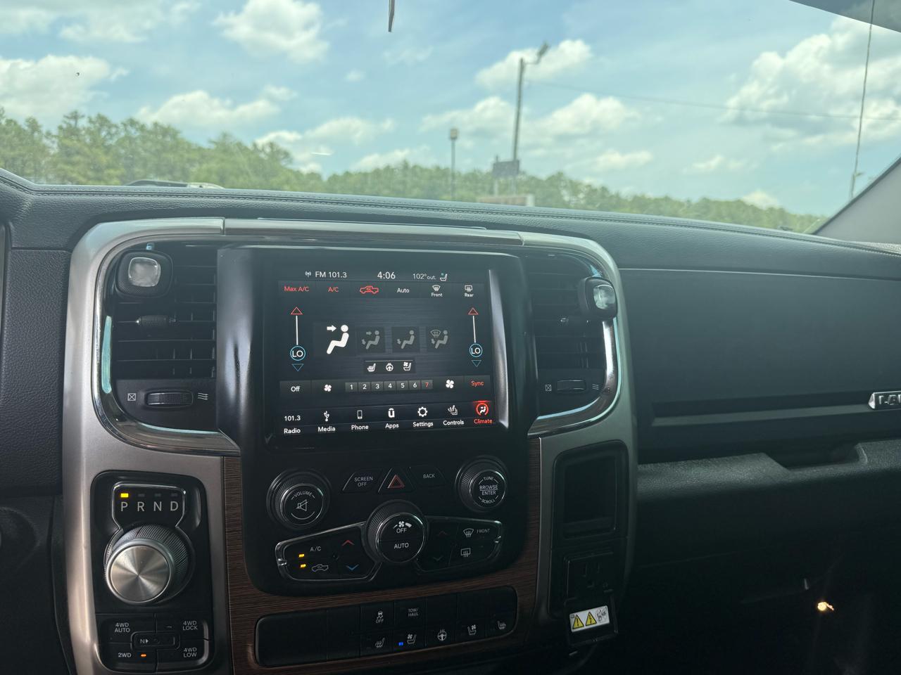 RAM 1500 Laramie Crew Cab SWB 4WD 2018