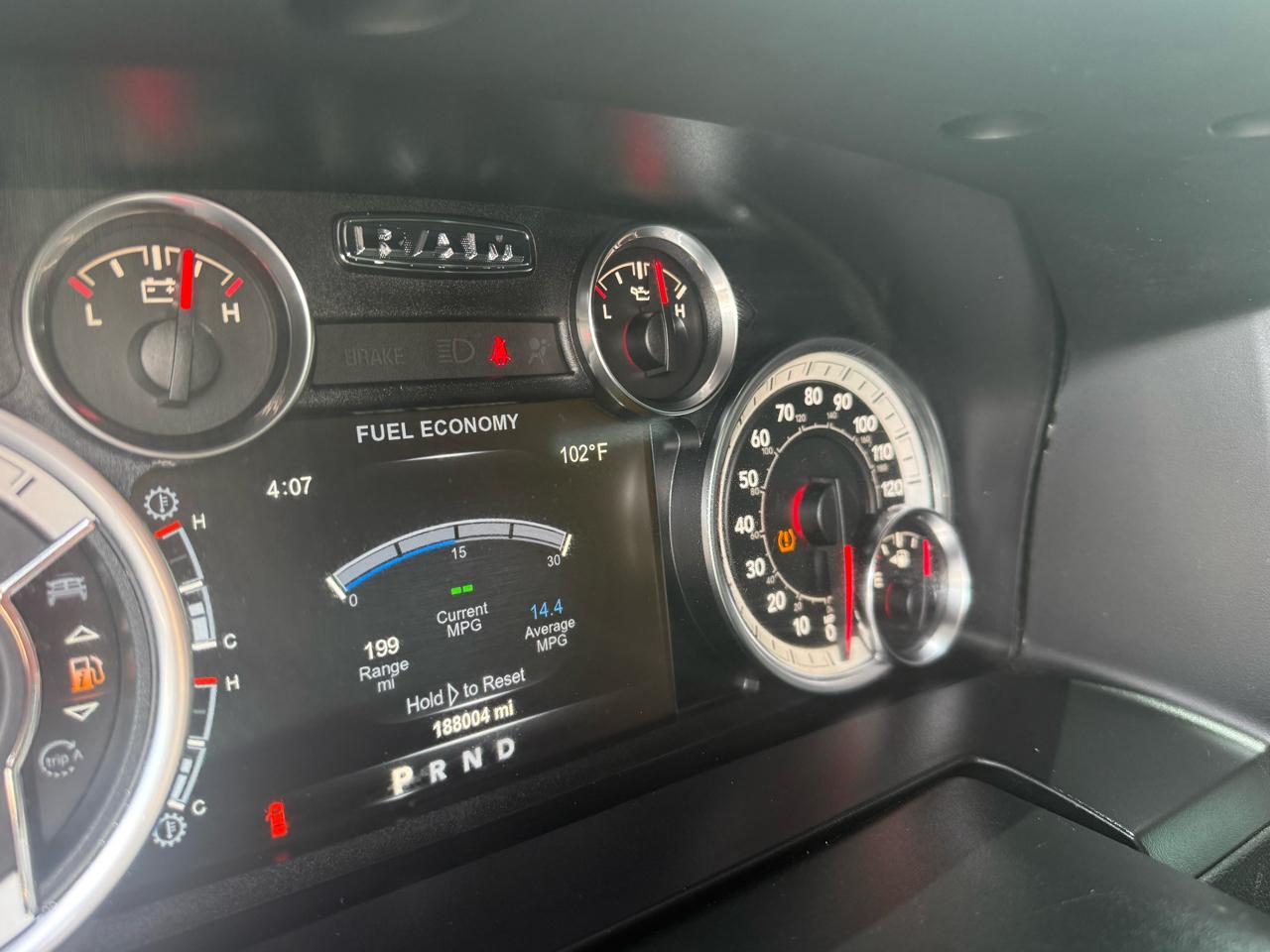 RAM 1500 Laramie Crew Cab SWB 4WD 2018