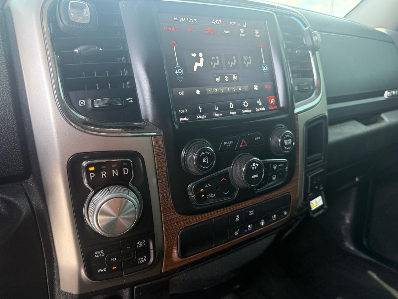 RAM 1500 Laramie Crew Cab SWB 4WD 2018