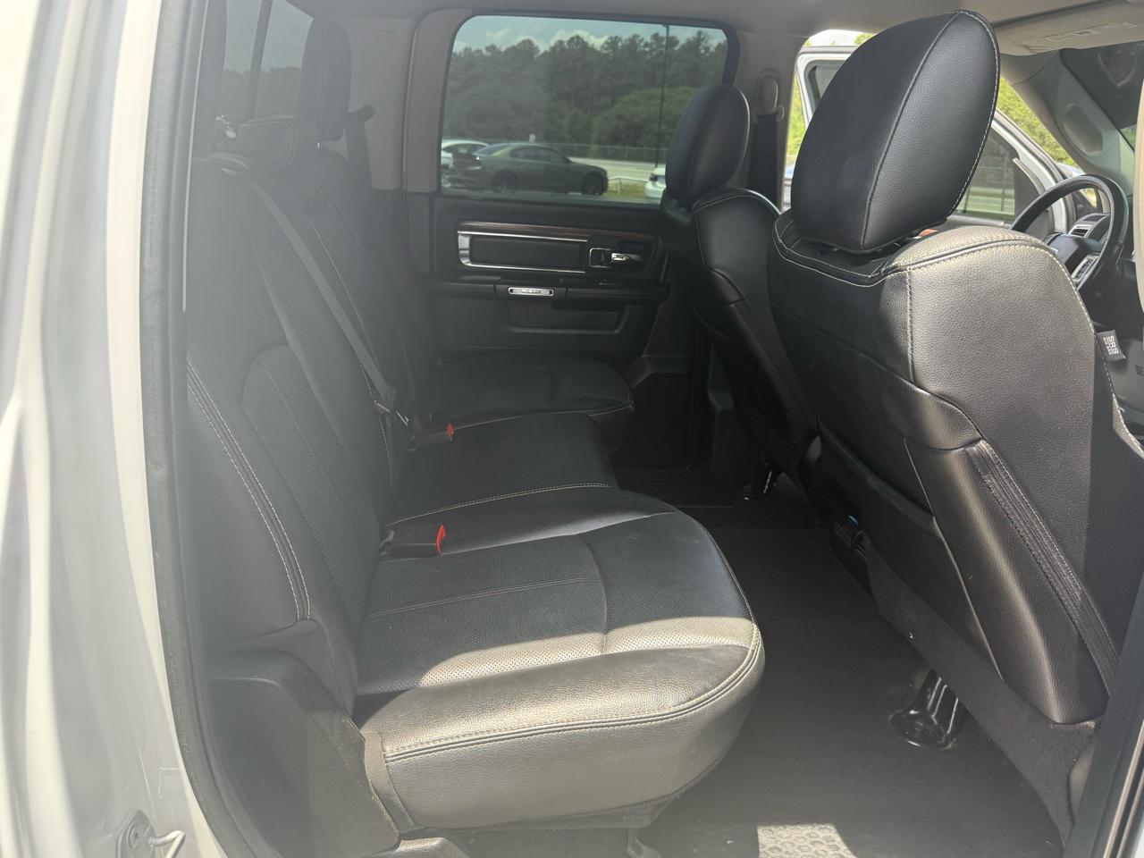 RAM 1500 Laramie Crew Cab SWB 4WD 2018