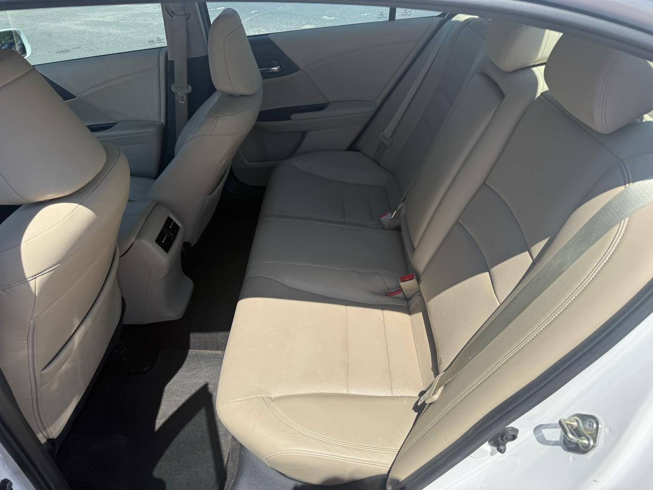 Honda Accord EX-L Sedan V6 6-Spd AT 2017