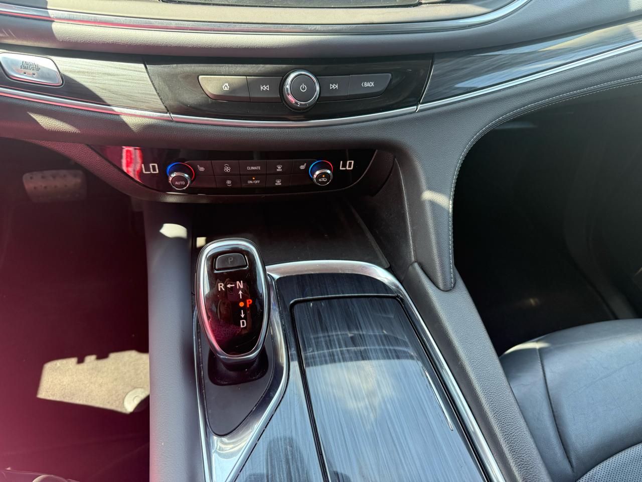 Buick Enclave Essence AWD 2019