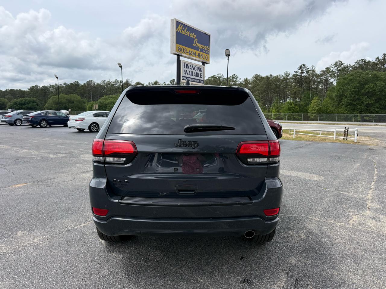 Jeep Grand Cherokee Laredo 4WD 2017