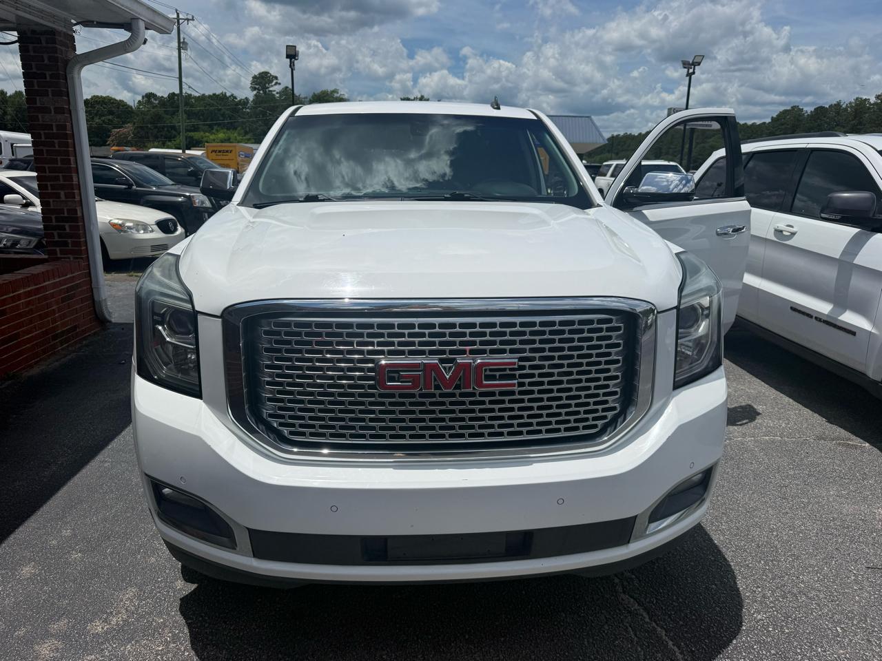 GMC Yukon SLE 2WD 2015