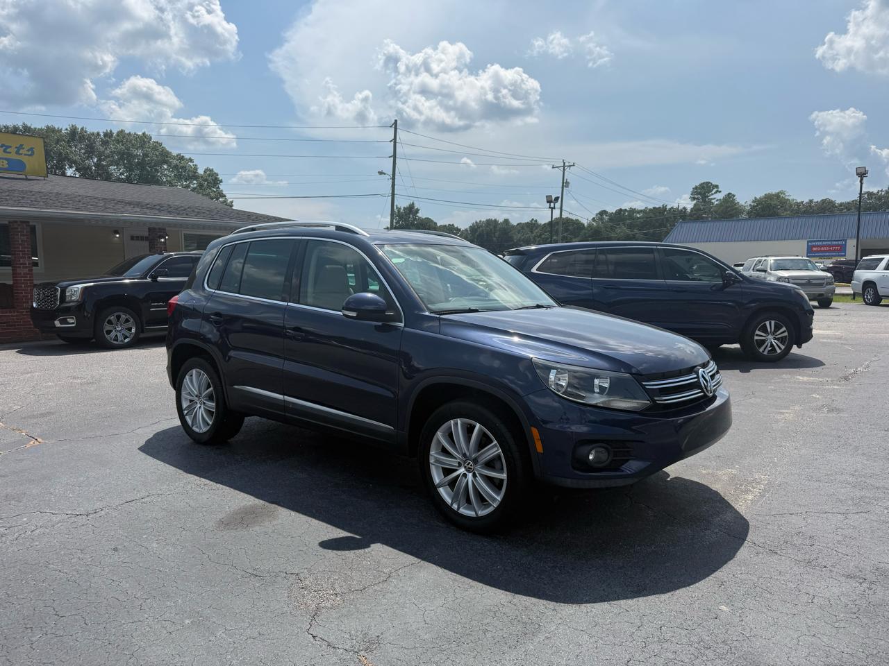 Volkswagen Tiguan SE 2012