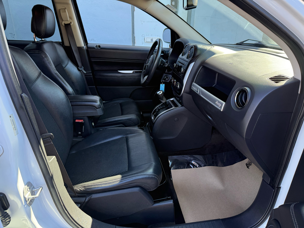 Jeep Compass Latitude 4WD 2015 Jeep Compass Latitude 4WD 2015