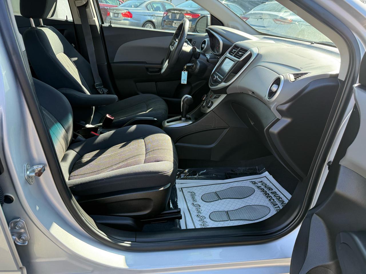 Chevrolet Sonic LT Auto Sedan 2017