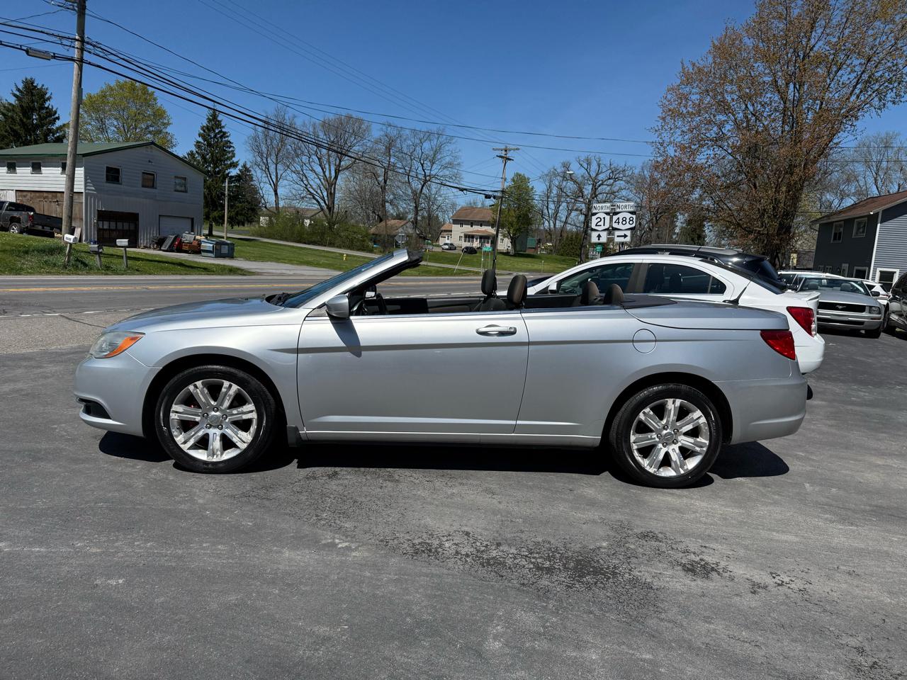 Chrysler 200 Touring Convertible 2011