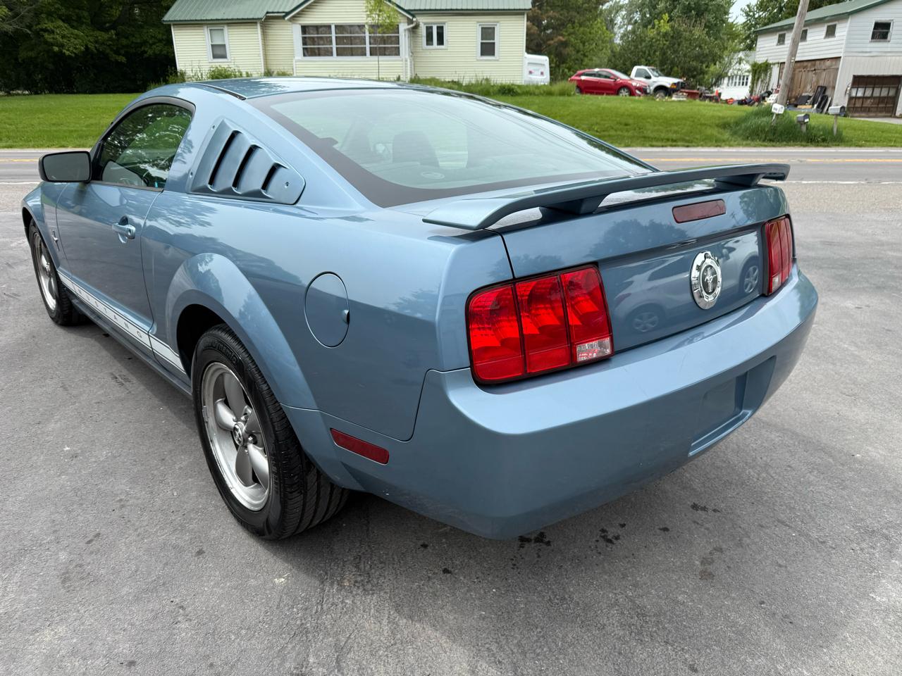 Ford Mustang V6 Standard Coupe 2006