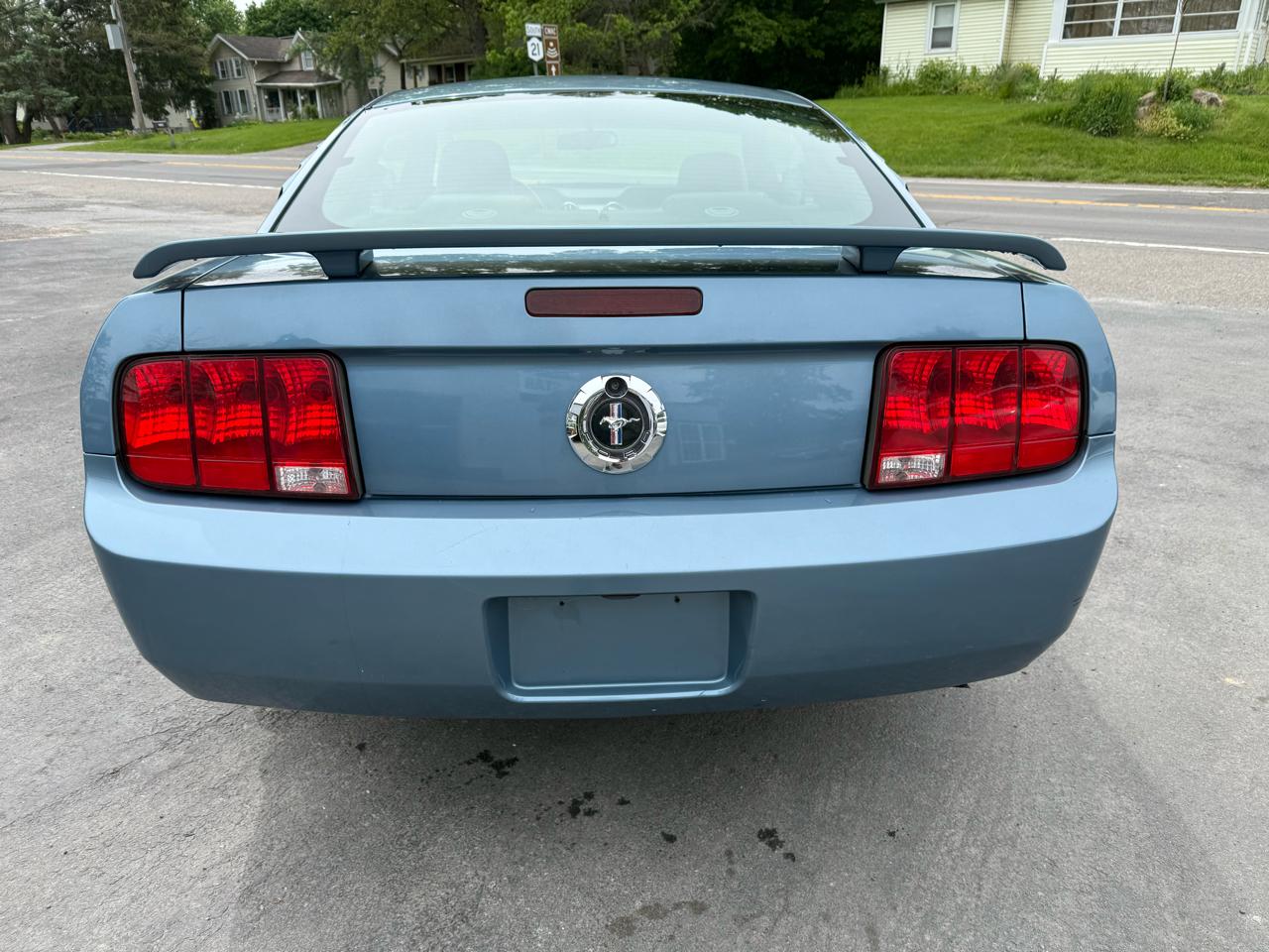 Ford Mustang V6 Standard Coupe 2006